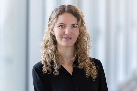 Dr. Veronika Püschel