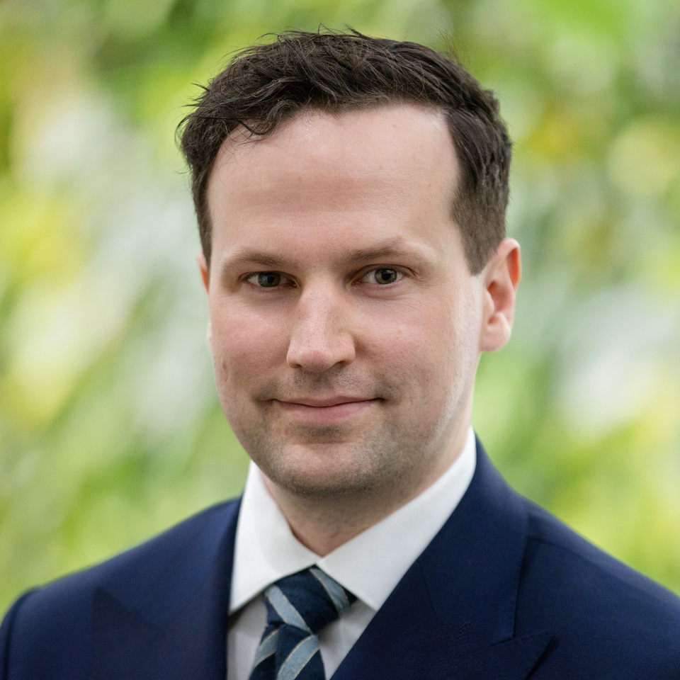 Dr. Christian Ochsner, M.A.