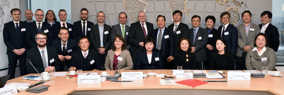 Konferenz mit dem südkoreanischen National Economic Advisory Council (NEAC) im November 2018