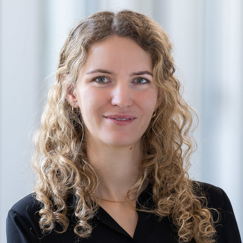 Dr. Veronika P&uuml;schel